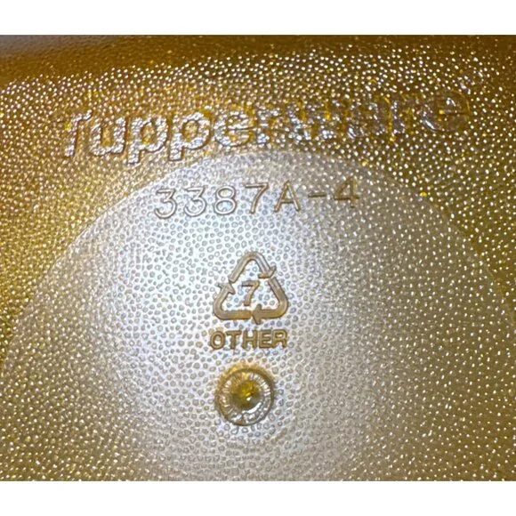 Tupperware Rock 'n Serve 1 cup 3387 & 3388 Yellow Orange Microwave Like New - Picture 7 of 7